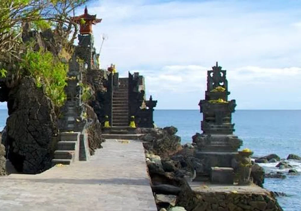 Pura batu bolong