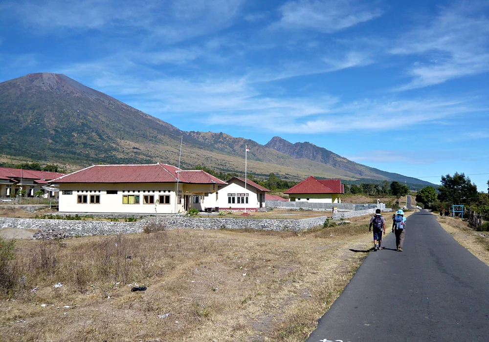 Sembalun Lawang, 1100m, starting point to Mount Rinjani.